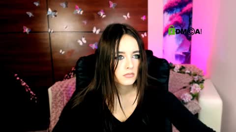 Snapshot of rozmary_ket chatting on January 23, 3:22 pm Im Rozmary nice to meet you 3 online show from January 23, 3:22 pm