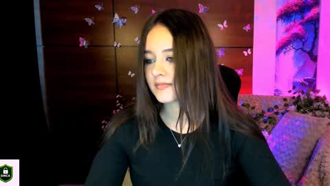 Snapshot of rozmary_ket chatting on February 3, 12:03 pm Im Rozmary nice to meet you 3 online show from February 3, 12:03 pm