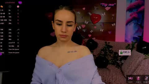 Snapshot of rozmary_ket chatting on February 18, 10:27 am Im Rozmary nice to meet you 3 online show from February 18, 10:27 am