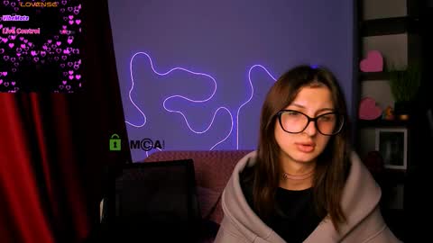 Snapshot of rozmary_ket chatting on September 21, 3:46 pm Im Rozmary nice to meet you 3 online show from September 21, 3:46 pm