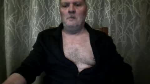 Snapshot of rsl1963 chatting on February 3, 8:19 am rsl1963 online show from February 3, 8:19 am