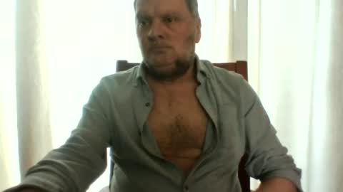 Snapshot of rsl1963 chatting on February 28, 7:37 pm rsl1963 online show from February 28, 7:37 pm