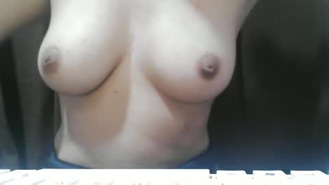 Snapshot of rub907356 chatting on March 6, 4:41 am rub907356 online show from March 6, 4:41 am