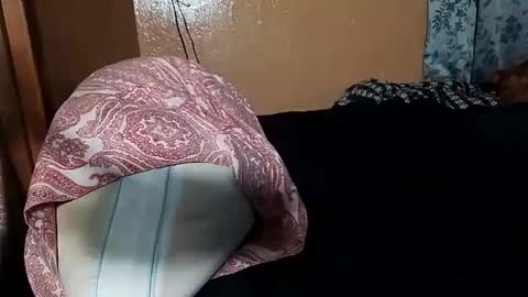 rubberburn online show from December 15, 8:29 am