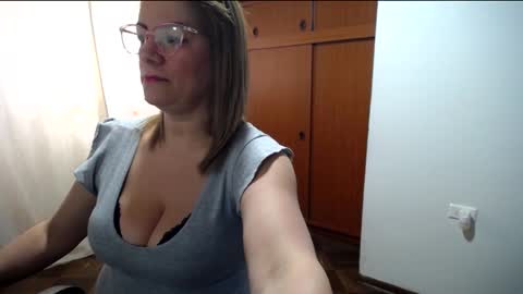 rubi online show from December 1, 5:57 pm