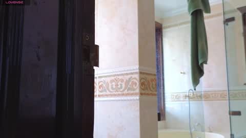 Rubi online show from March 26, 3:17 pm