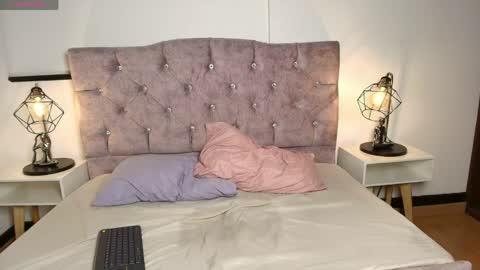 Snapshot of ruby_rouge_ chatting on April 1, 1:41 pm ruby_rouge_ online show from April 1, 1:41 pm