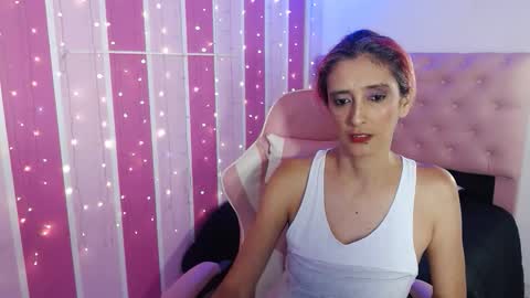 ruby_your_milf online show from September 10, 9:04 pm