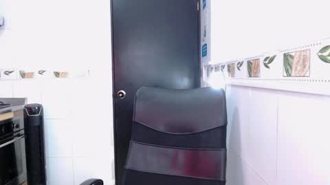 ruby_your_milf online show from March 11, 6:47 pm