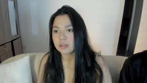 Snapshot of rubyhlowe chatting on April 22, 2:47 am RUBY online show from April 22, 2:47 am