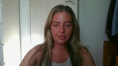 rubyredxxxoxxx online show from July 4, 7:03 am