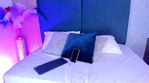 Snapshot of rubyrossee_ chatting on March 28, 7:57 pm ruby rosse online show from March 28, 7:57 pm