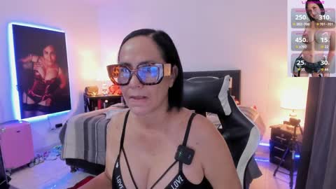 Snapshot of rubystrome chatting on April 5, 9:17 am Ruby online show from April 5, 9:17 am