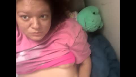 Snapshot of rubyviolet27 chatting on September 22, 9:17 pm Ruby Violet online show from September 22, 9:17 pm