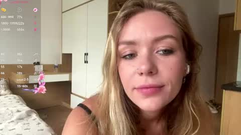 KaY online show from August 1, 10:14 am