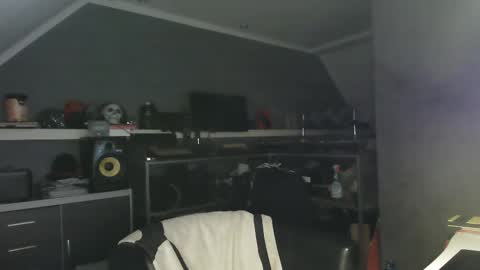 Snapshot of ruffi77 chatting on February 22, 11:46 pm Chico que rico Caliente online show from February 22, 11:46 pm