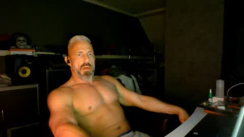 Chico que rico Caliente online show from July 29, 10:41 pm