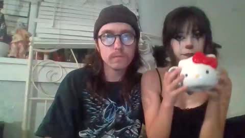ruinedsistr online show from November 1, 4:36 am