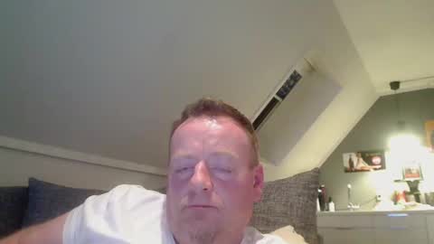 Snapshot of runepetter chatting on December 21, 11:24 pm bignorwegian online show from December 21, 11:24 pm