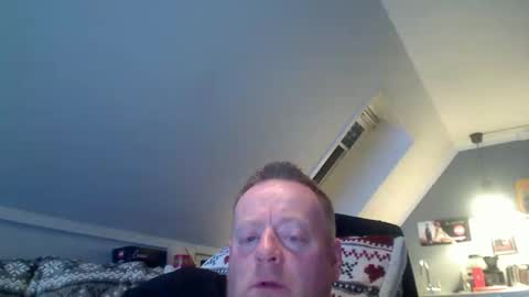 Snapshot of runepetter chatting on February 2, 12:40 am bignorwegian online show from February 2, 12:40 am