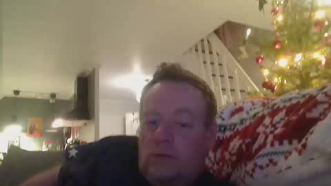 Snapshot of runepetter chatting on January 12, 10:37 pm bignorwegian online show from January 12, 10:37 pm