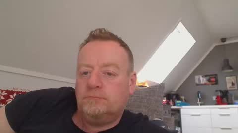 Snapshot of runepetter chatting on February 8, 2:20 pm bignorwegian online show from February 8, 2:20 pm