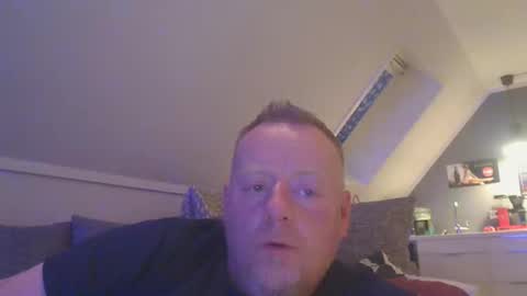 Snapshot of runepetter chatting on May 30, 10:18 pm bignorwegian online show from May 30, 10:18 pm