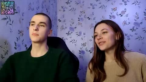 Lisa and Vlad online show from April 24, 8:22 pm