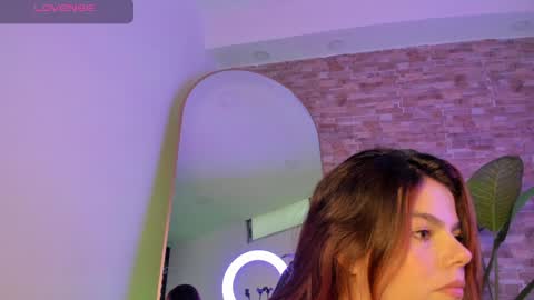 Lorenn online show from December 2, 8:55 pm