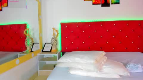 Ruth online show from September 19, 12:50 pm