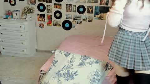 Snapshot of ruth_morse chatting on December 10, 9:23 am MY FANSLY online show from December 10, 9:23 am