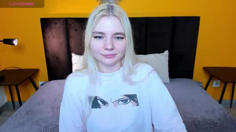 ruthbryant online show from January 10, 12:56 am