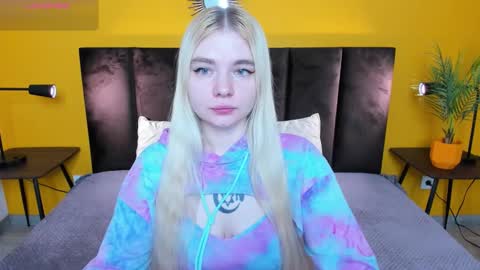 ruthbryant online show from February 2, 12:31 am