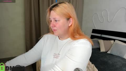 Snapshot of rutholiver chatting on October 27, 1:09 am Ruth GMT2 Mon 10 AM - 4 PM Tue 10 AM - 4 PM  Thu 3-9 AM Fri 10 AM - 4 PM Sun 10 AM - 4 PM. online show from October 27, 1:09 am