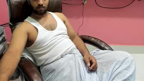 rwb17 online show from October 2, 4:30 am