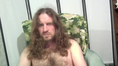 rwb1982 online show from May 9, 12:32 pm