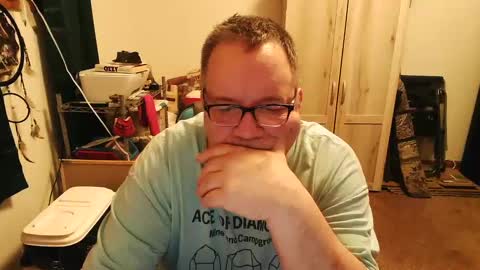 rwzar_0712 online show from October 2, 1:01 am