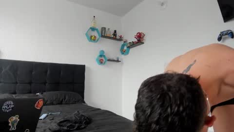 Snapshot of ryan15_ chatting on January 15, 1:09 pm Ryan 15 online show from January 15, 1:09 pm