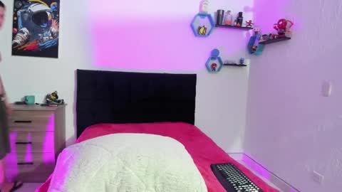 Snapshot of ryan15_ chatting on January 31, 10:42 am Ryan 15 online show from January 31, 10:42 am