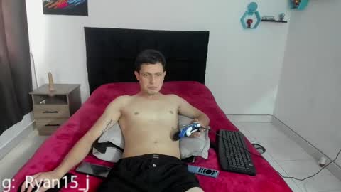 Snapshot of ryan15_ chatting on March 10, 5:50 pm Ryan 15 online show from March 10, 5:50 pm