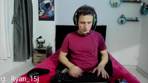 Snapshot of ryan15_ chatting on September 10, 2:11 am Ryan 15 online show from September 10, 2:11 am