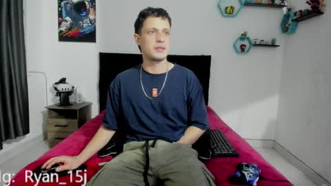 Snapshot of ryan15_ chatting on September 12, 12:11 am Ryan 15 online show from September 12, 12:11 am