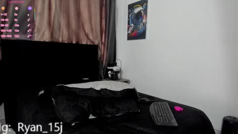 Snapshot of ryan15_ chatting on October 19, 1:45 pm Ryan 15 online show from October 19, 1:45 pm