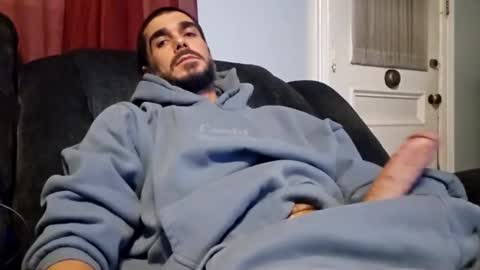 Snapshot of ryan198650 chatting on January 17, 10:24 pm ryan198650 online show from January 17, 10:24 pm