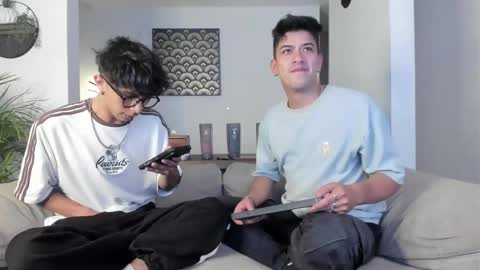 Ryan online show from May 20, 2:07 am