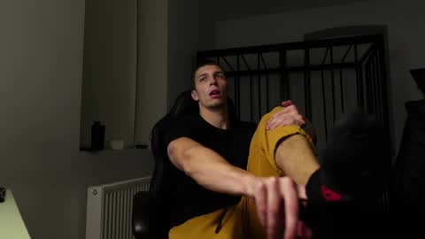 Snapshot of ryan_dozer chatting on September 24, 7:50 pm RYAN DOZER online show from September 24, 7:50 pm