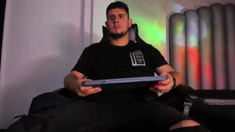 Snapshot of ryan_evanns chatting on September 21, 4:58 am R Y A N online show from September 21, 4:58 am