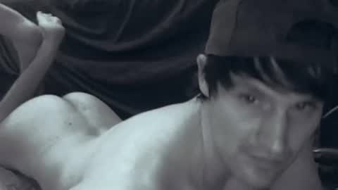Snapshot of ryan_is_nude chatting on March 8, 6:58 pm Rhys online show from March 8, 6:58 pm