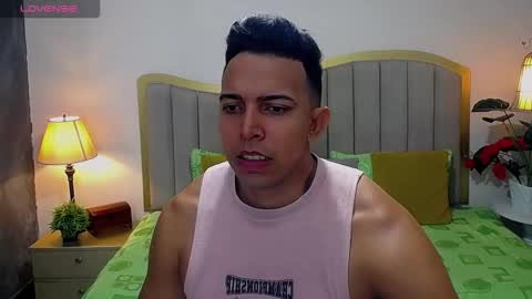 Snapshot of ryan_nesson chatting on October 6, 1:08 pm Ryan online show from October 6, 1:08 pm