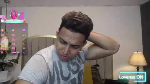 Snapshot of ryan_nesson chatting on June 9, 7:14 pm Ryan online show from June 9, 7:14 pm